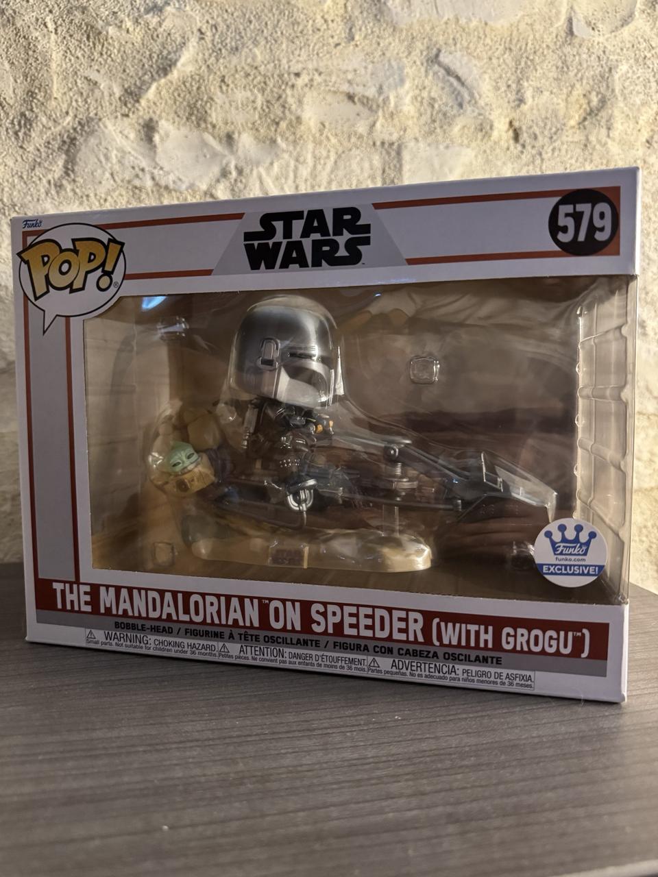 The mandalorian on speeder (with grogu · Super Sized)