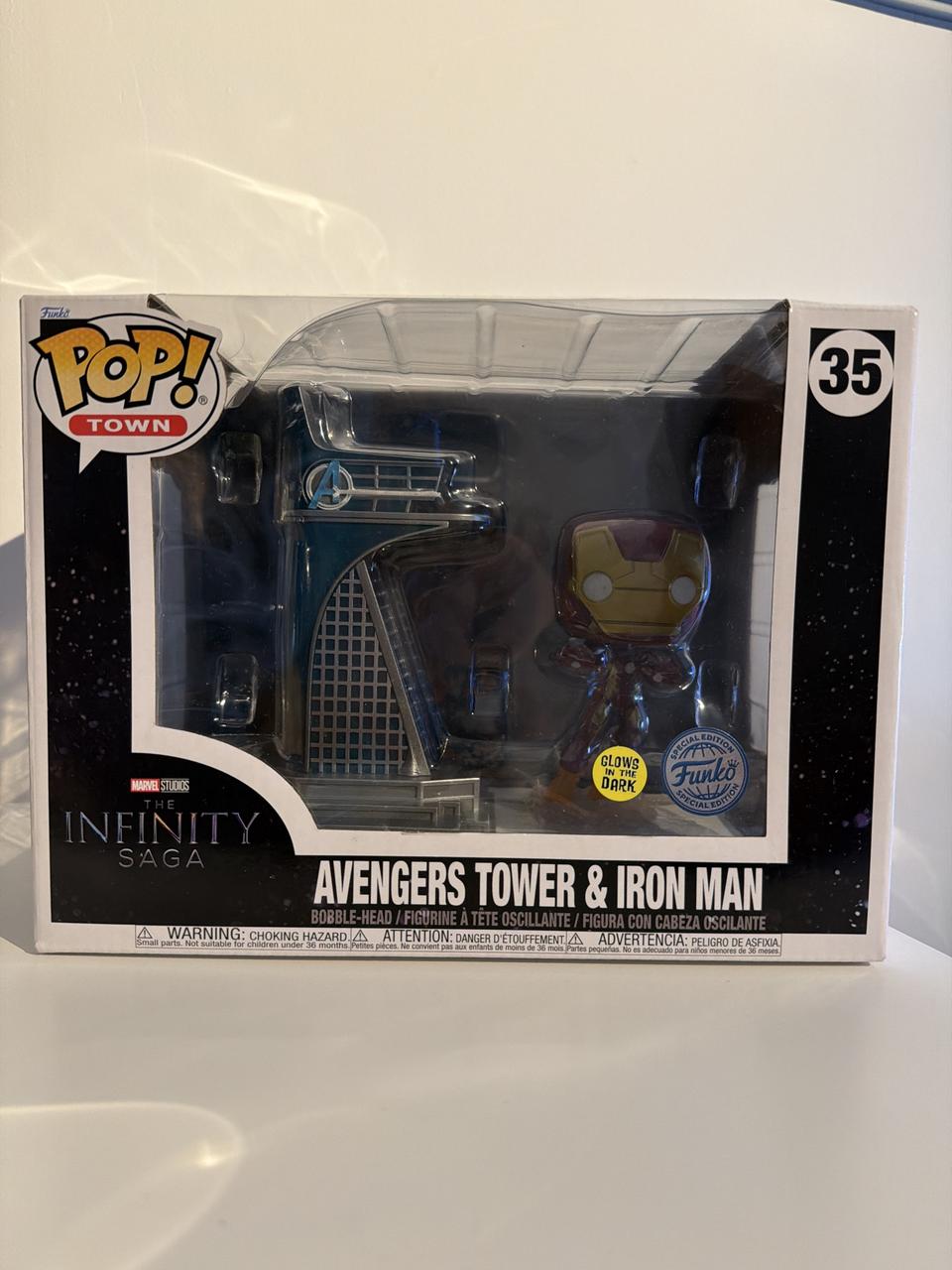 Avengers Tower & Iron Man (Glow in the Dark · Town)