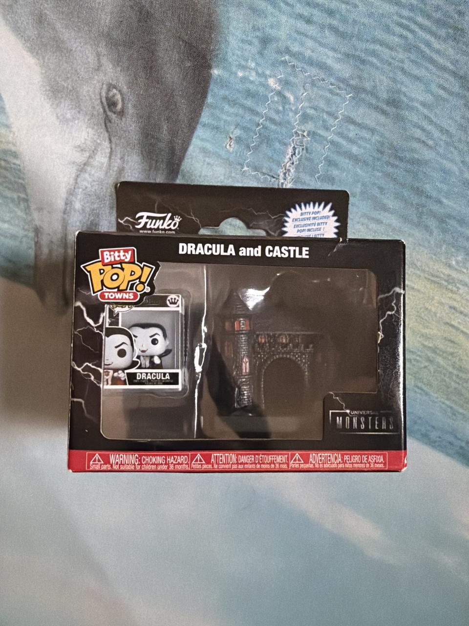 Dracula and castle (Bitty Pop!)