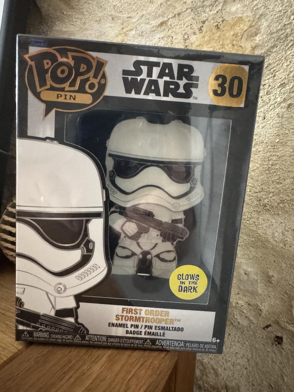 First Order Stormtrooper (Glow in the Dark · POP! Pin)