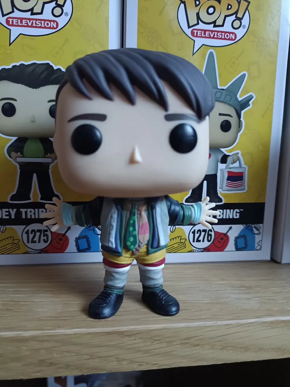 Joey Tribbiani (Chandler's clothes)