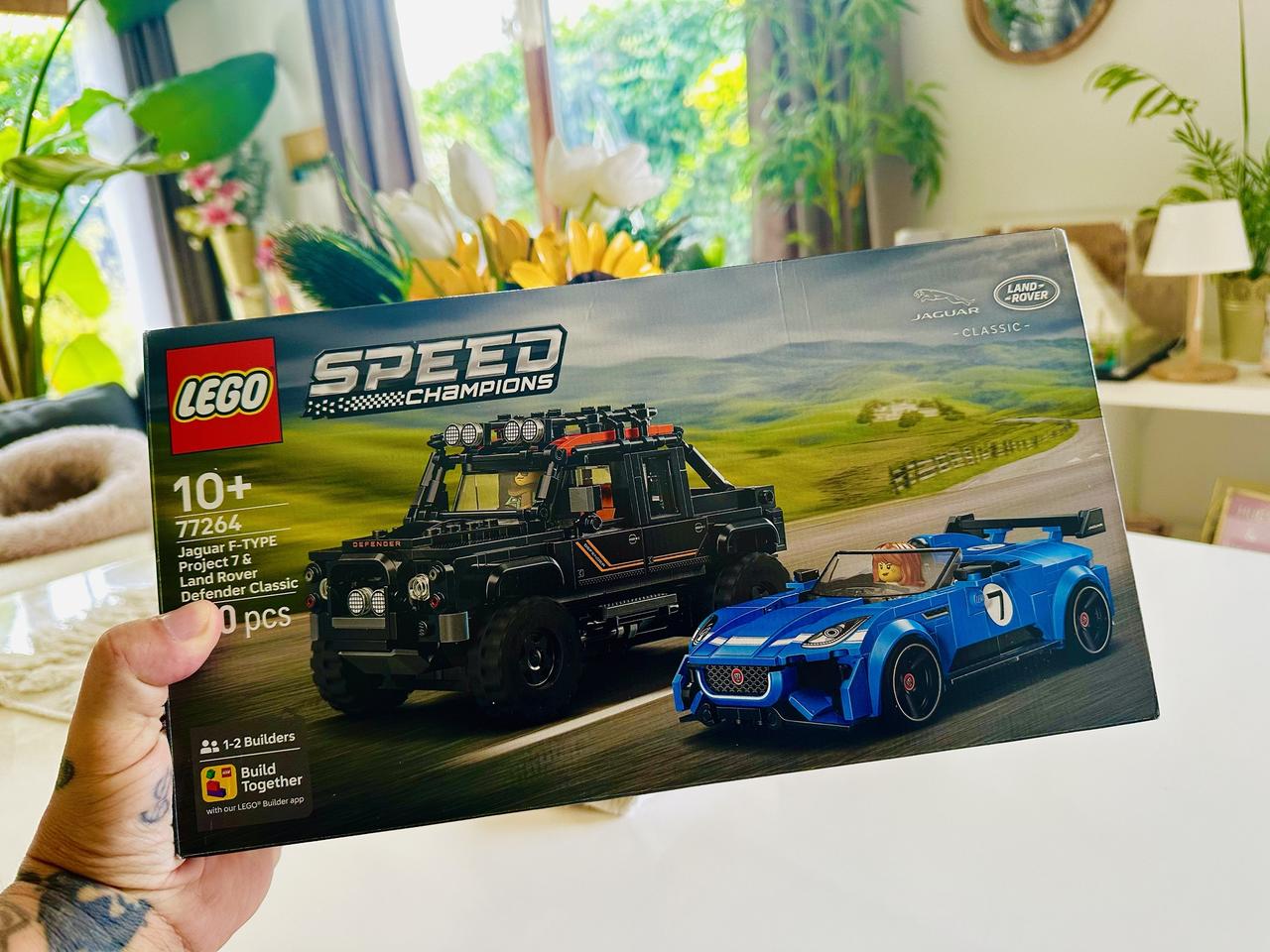 Jaguar F-TYPE  Project 7 & Land Rover Defender Classic