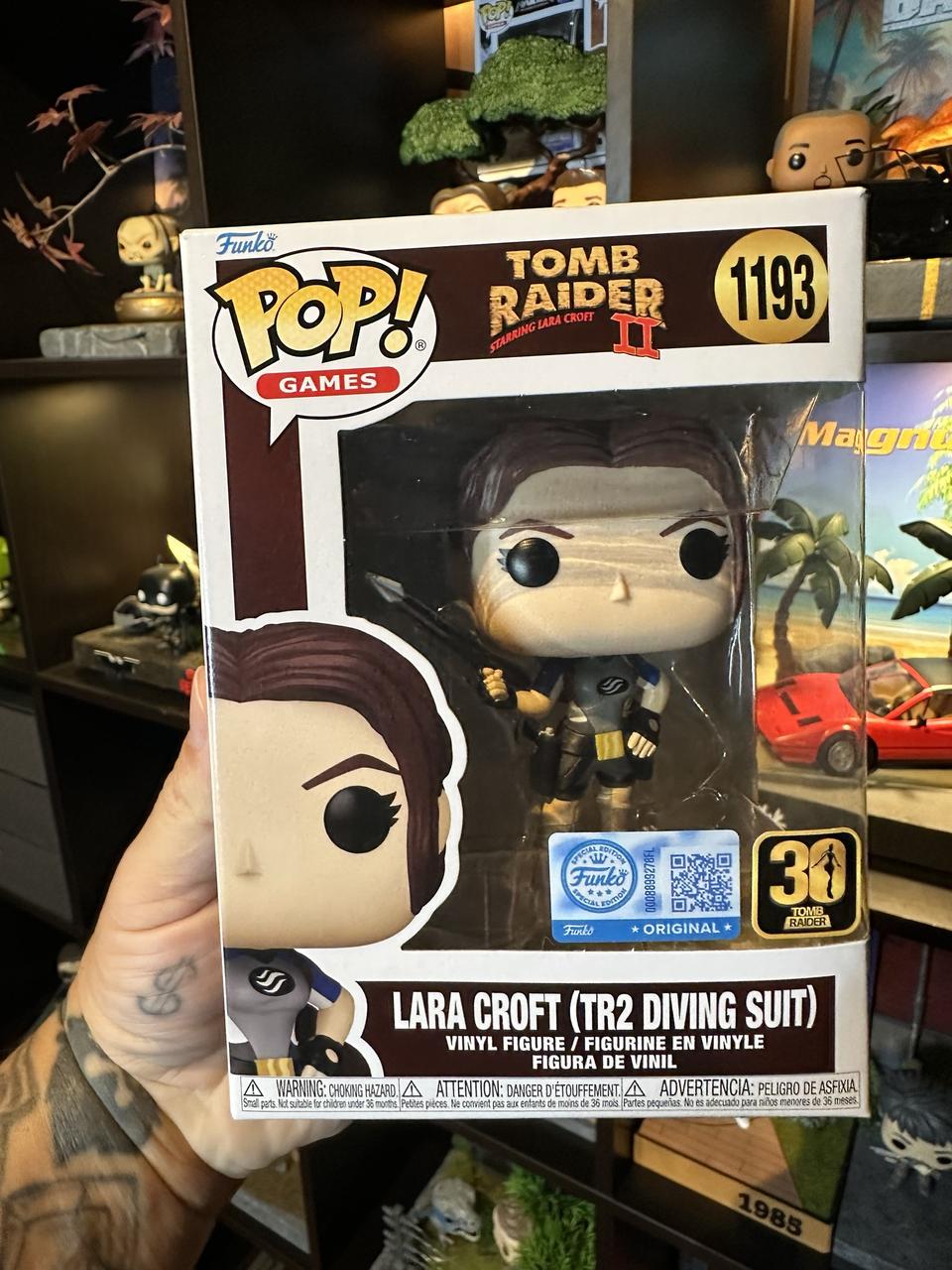 Lara Croft (TR2 Diving Suit)