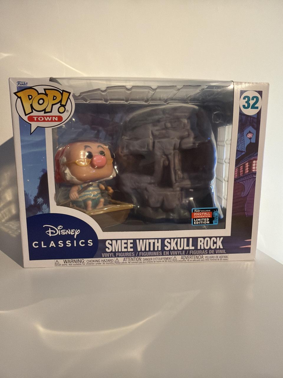 Smee with skull rock (Town)