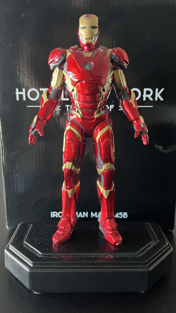 Statuette Iron Man MARK 45B