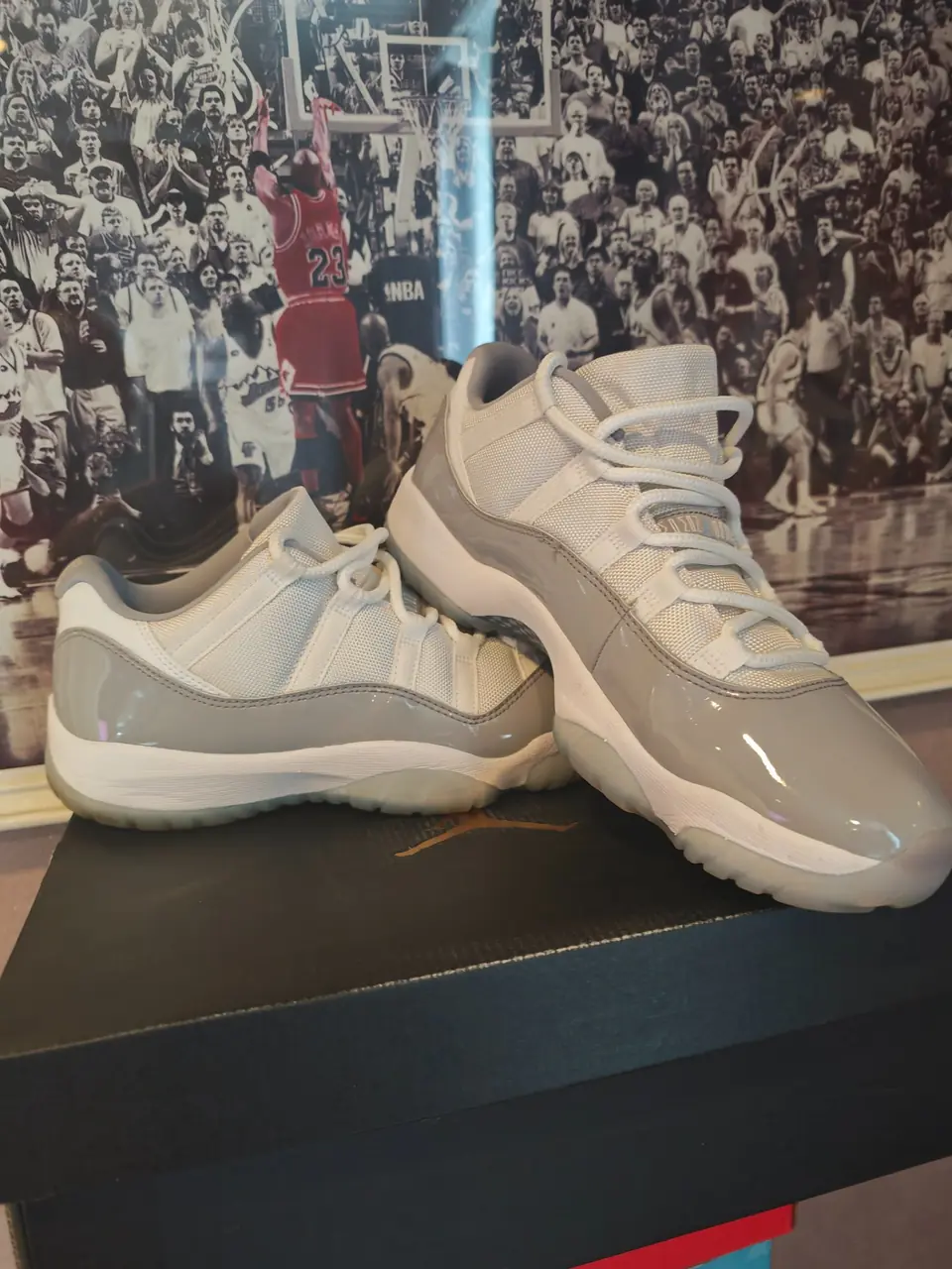 Air Jordan 11 rétro low cément grey