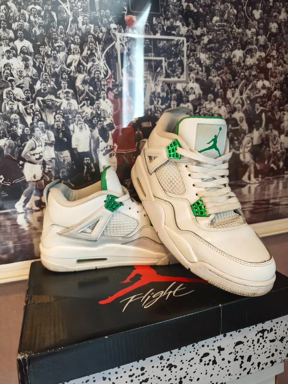 Air Jordan 4 rétro metallic green