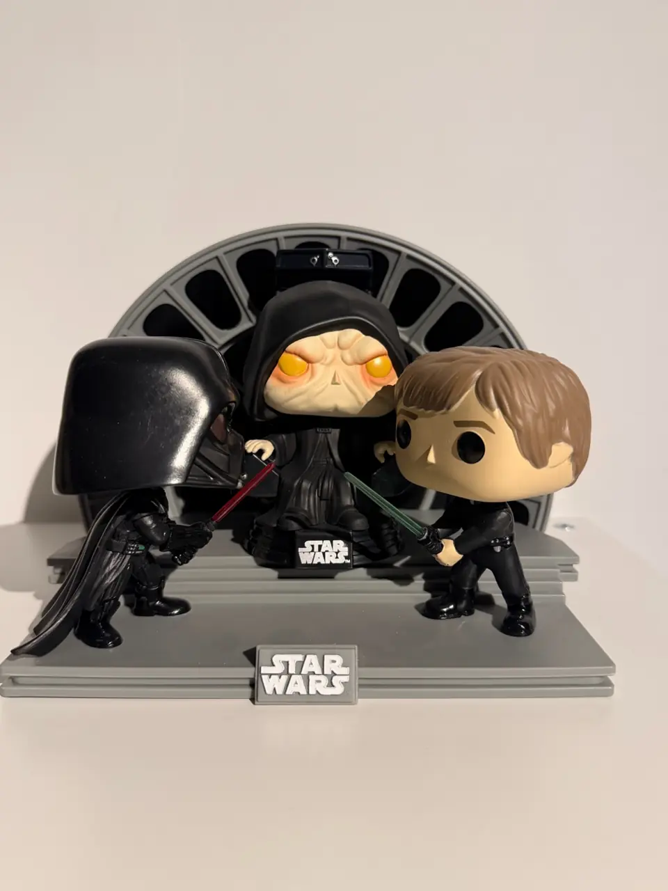 Darth Vader vs. Luke Skywalker (Movie Moments)