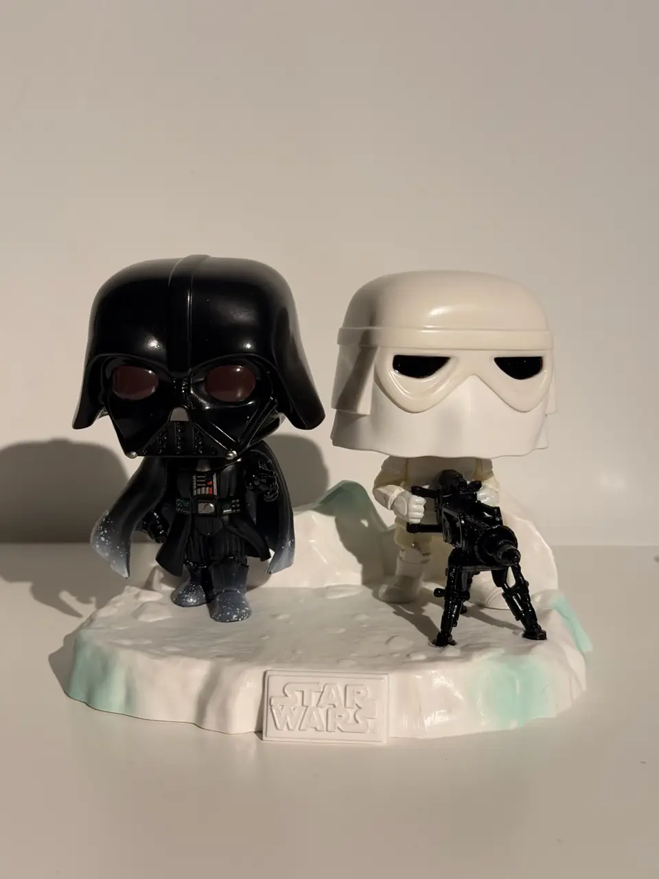 Darth Vader and Snowtrooper (Deluxe)
