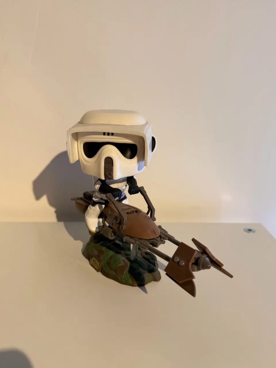 Scout Trooper with speeder bike (Rides)