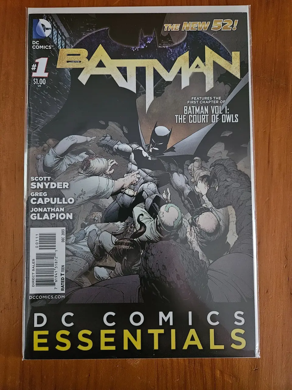 DC Essentials: Batman - Knife Trick